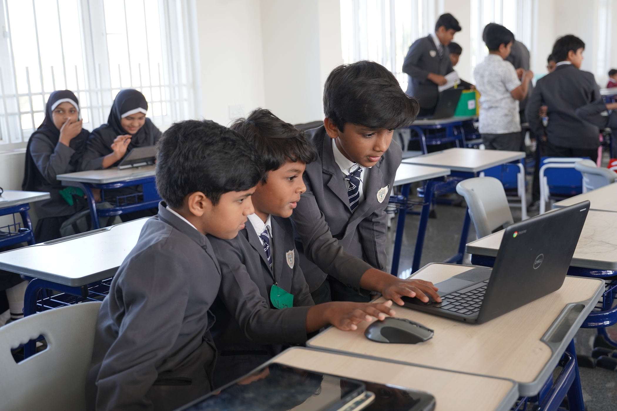 STEM Curriculum for Schools in Dubai: A Complete Guide for Educators
